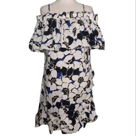 Beautiful Who What Wear Floral Ruffle Hem Off Shoulder Dress Size Medium NWT - Picture 1 of 7